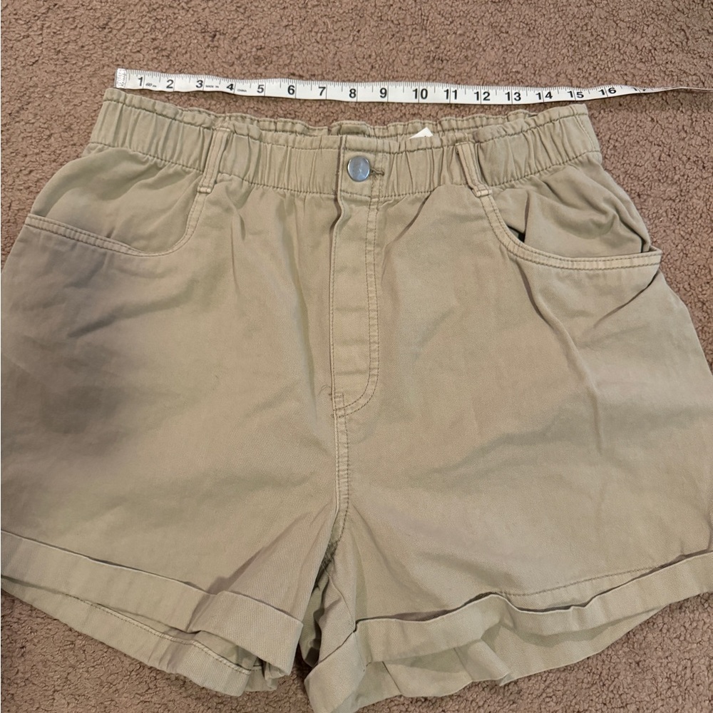UEC H&M high rise 90s style camp counselor shorts size large